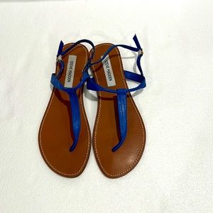 EUC STEVE MADDEN FLAT SANDALS, SZ 9.5, BLUE 100% LEATHER